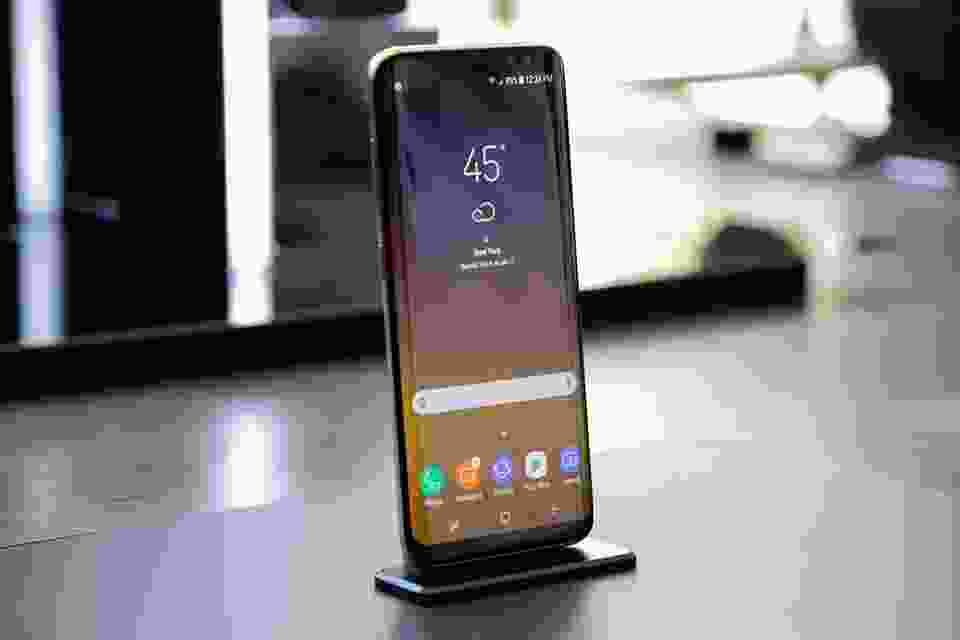 Galaxy S8/S8 Plus: Sự xuất hiện của Galaxy S8/S8 Plus đã thổi một làn gió mới vào thị trường điện thoại thông minh. Với màn hình vô cực tuyệt đẹp, camera sắc nét và tính năng thông minh đầy tiện ích, S8/S8 Plus đang trở thành lựa chọn hàng đầu của các tín đồ công nghệ. Khám phá ngay các hình ảnh sắc nét và sống động được chụp bằng chiếc điện thoại này.