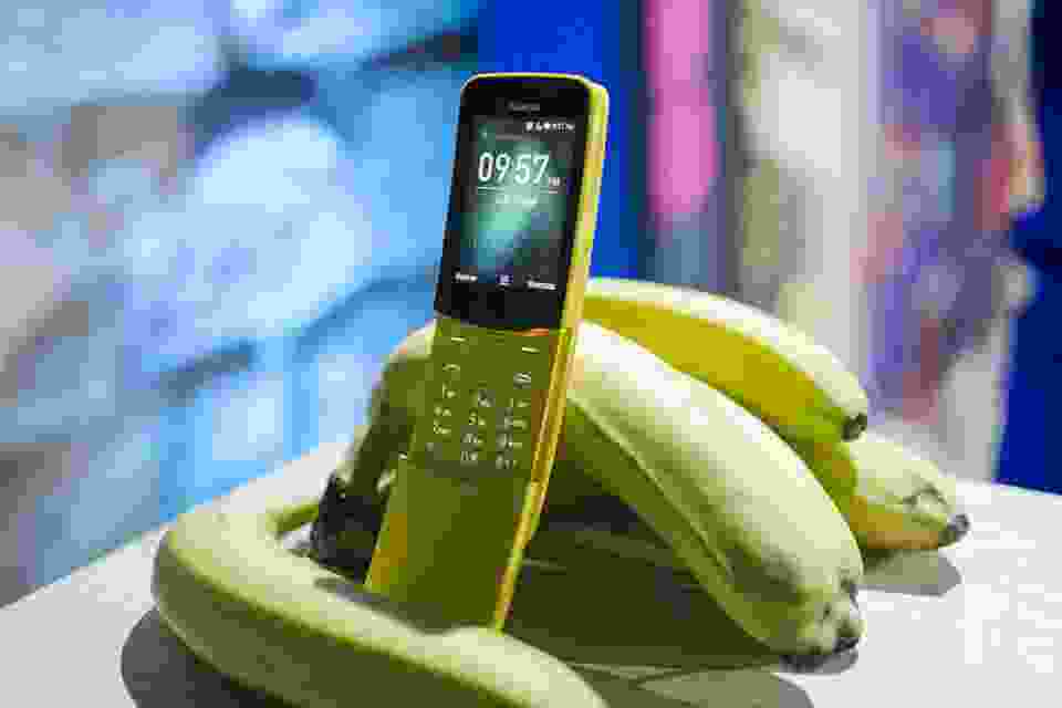 Trên Tay Nokia 8110 4G: Huyền Thoại Tái Sinh - Fptshop.Com.Vn