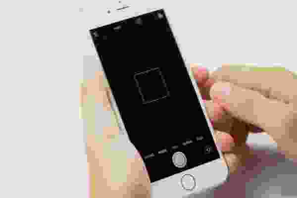 Lỗi camera iPhone bị đen: Nguyên nhân - Không biết lý do vì sao camera trên iPhone của bạn bị đen? Hãy xem hình ảnh để tìm hiểu thêm về những nguyên nhân gây ra trục trặc này. Chúng tôi sẽ giải thích cho bạn tất cả về các nguyên nhân liên quan đến lỗi camera đen trên iPhone của bạn.