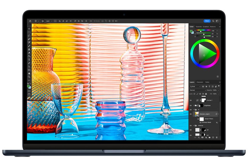 MacBook Air M2 - Vẻ tuyệt sắc của màn hình Liquid Retina