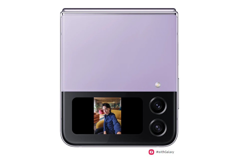 Camera selfie Samsung Z Flip 4