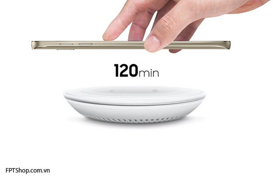 Galaxy Note 5 mang trong mình công nghệ sạc nhanh và cho phép sạc không dây tiện lợi