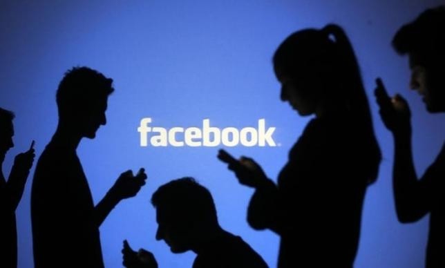 Tình trạng bắt nạt, chơi xấu với các tài khoản sử dụng tên giả trên Facebook