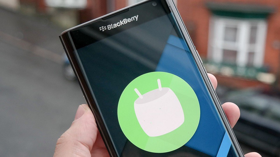 Xuất hiện video BlackBerry Priv chạy Android 6.0 1