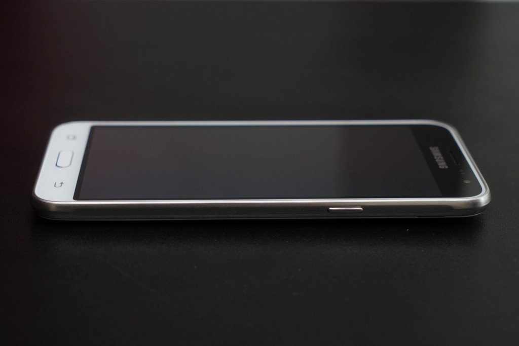 3 điểm nhấn thiết kế của Galaxy J3 thu hút mọi ánh nhìn