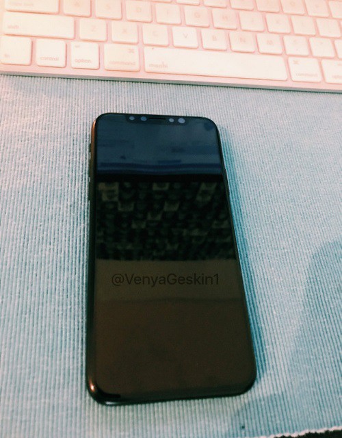 Xuất hiện hình ảnh trên tay iPhone 8 với màn hình đẹp ngỡ ngàng