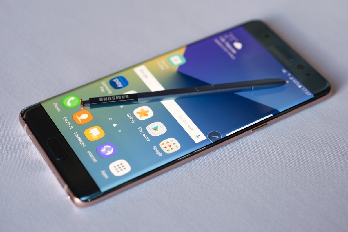 Người dùng tiếp tục trung thành với Samsung sau sự cố Note 7
