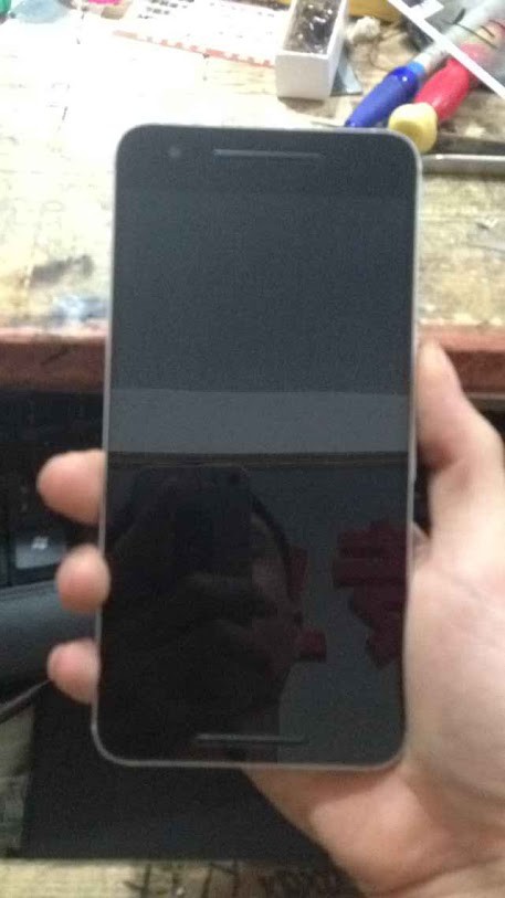 Lộ diện hình ảnh thực tế của Huawei Nexus 6P 1