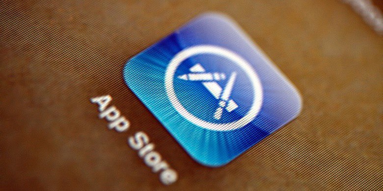 Doanh thu App Store sắp bằng doanh số bán iPhone