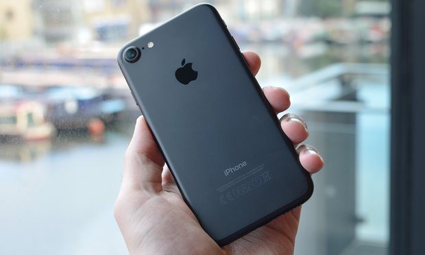 iPhone màu đen mờ