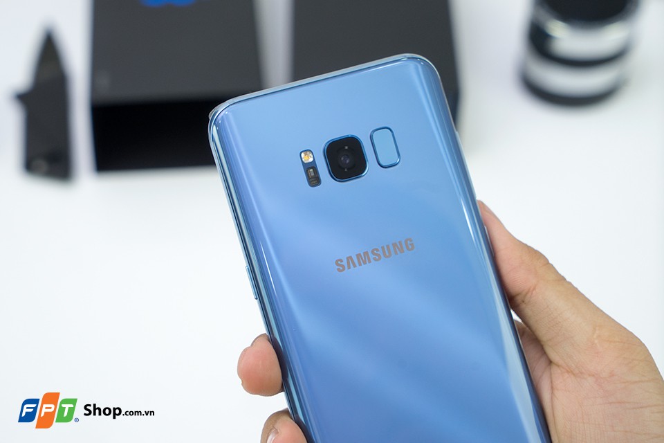 Đập hộp, trên tay Samsung Galaxy S8 Plus Blue Coral (Ảnh 11)