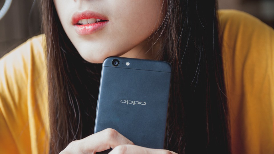 OPPO F3 Lite, smartphone hỗ trợ giải trí, selfie tốt (Ảnh 4)
