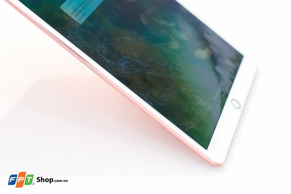Mở hộp iPad Pro 10.5 inch: Màn hình 120Hz siêu nét (Ảnh 11)