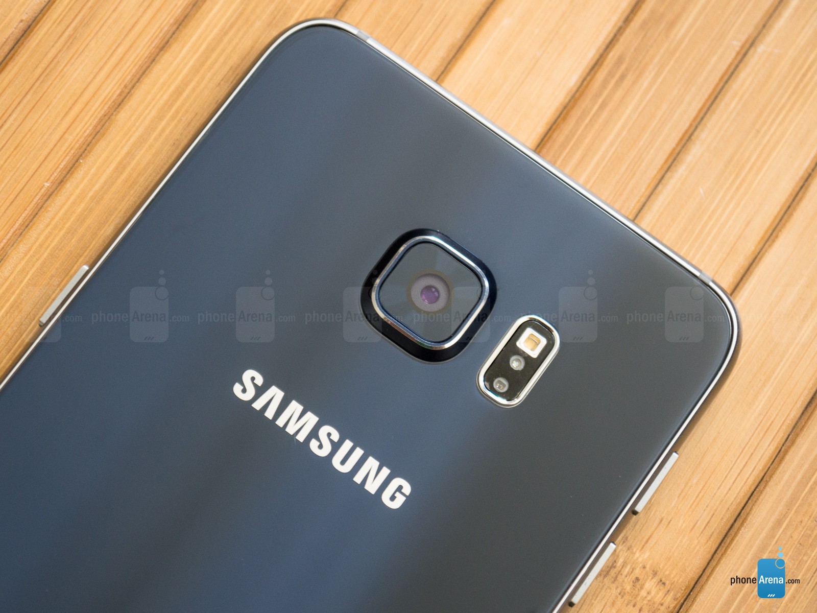 Samsung Galaxy S6 Edge + camera