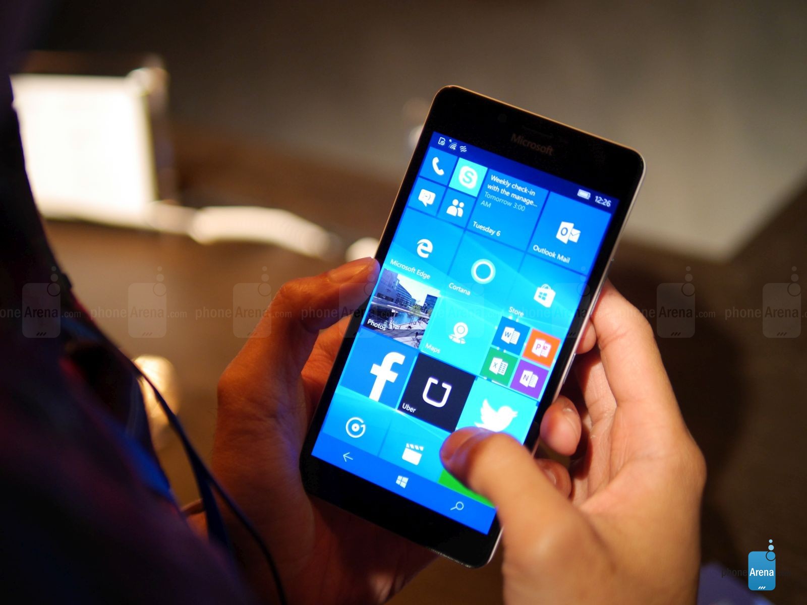 Lumia 950 gia ban