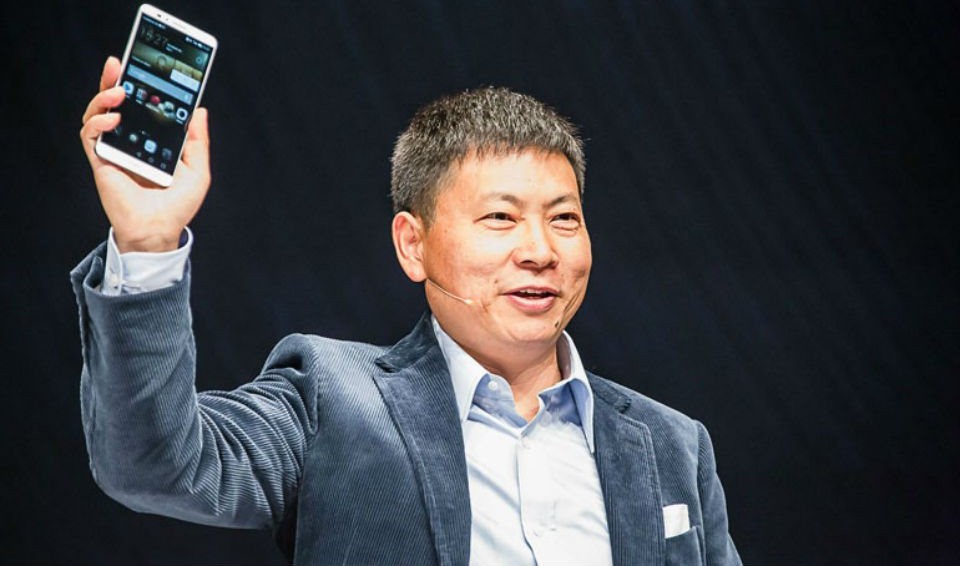 Huawei tự tin sẽ vượt mặt Apple trong vòng 3 năm