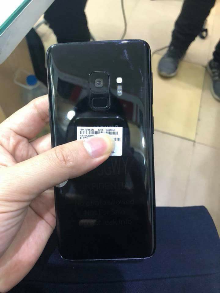 Cận cảnh của chiếc Samsung Galaxy S9 tại Việt Nam