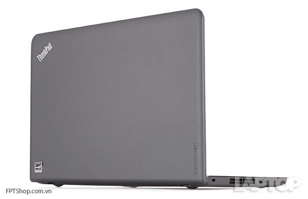 ThinkPad E450 mang trên mình thiết kế bảo thủ