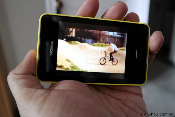 Camera Nokia Asha 501 
