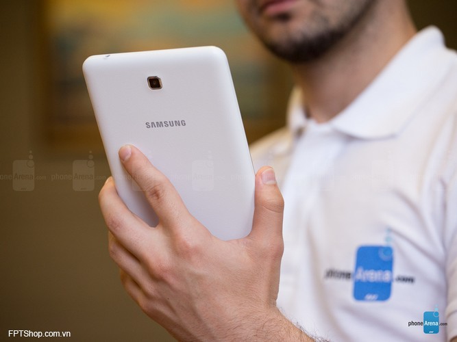 Samsung Galaxy Tab 4 7.0 được trang bị camera có độ phân giải 3 MP