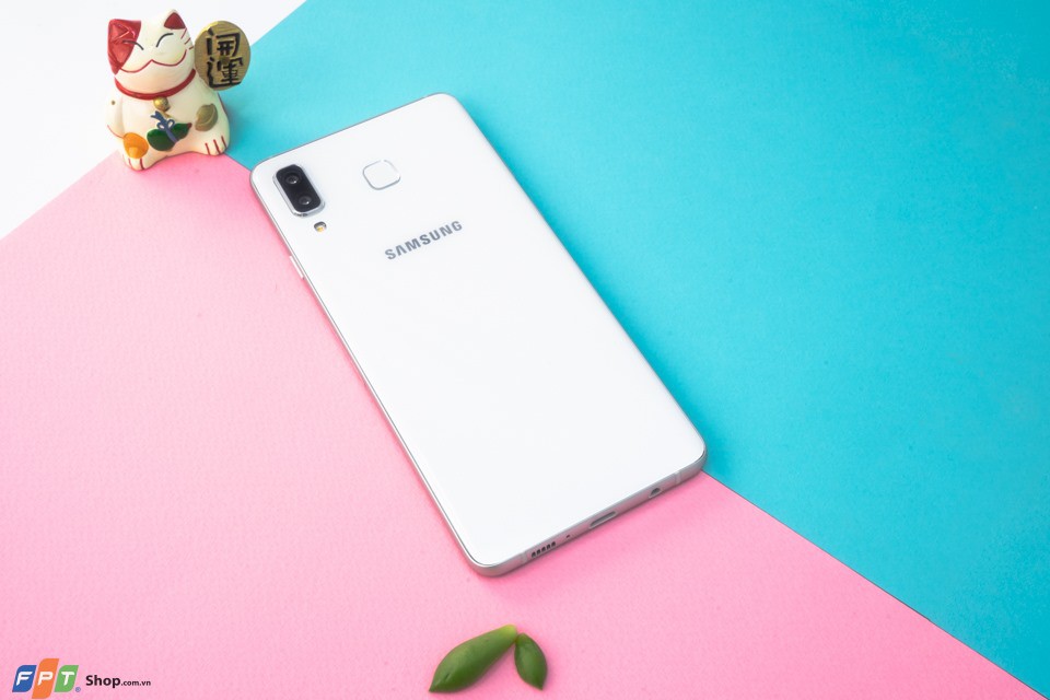 Trải nghiệm smartphone cận cao cấp với mức giá tầm trung cùng Samsung Galaxy A8 Star (ảnh 1)