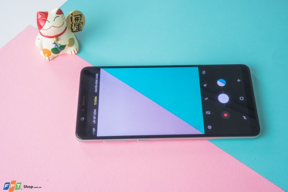Trải nghiệm smartphone cận cao cấp với mức giá tầm trung cùng Samsung Galaxy A8 Star (ảnh 4)