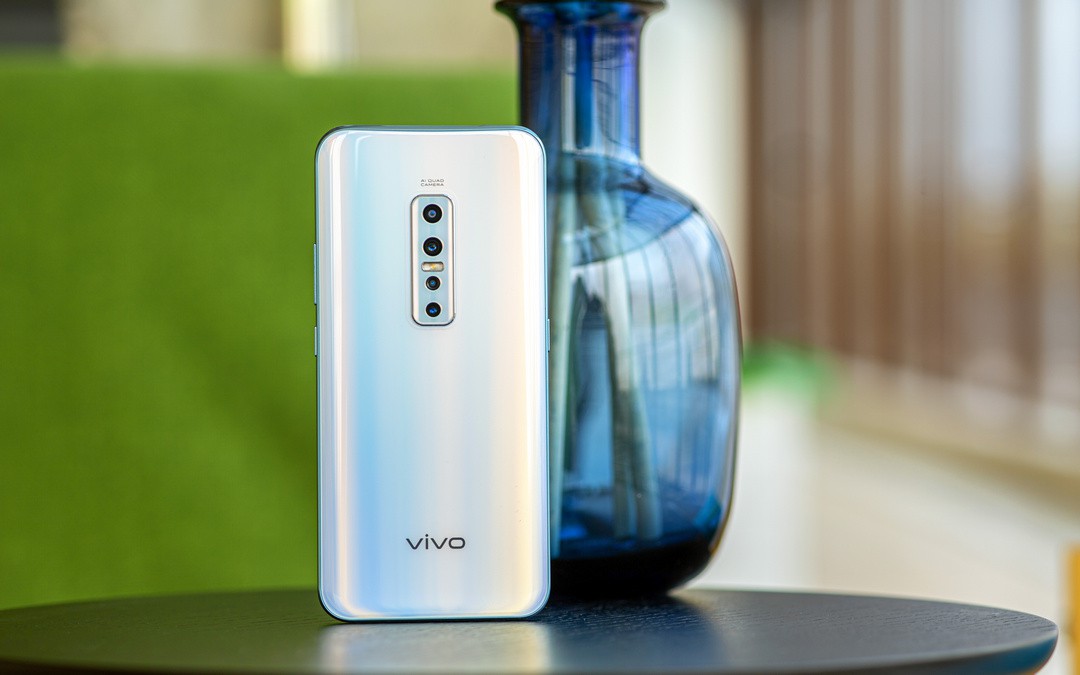 Đánh giá thiết kế Vivo V17 Pro