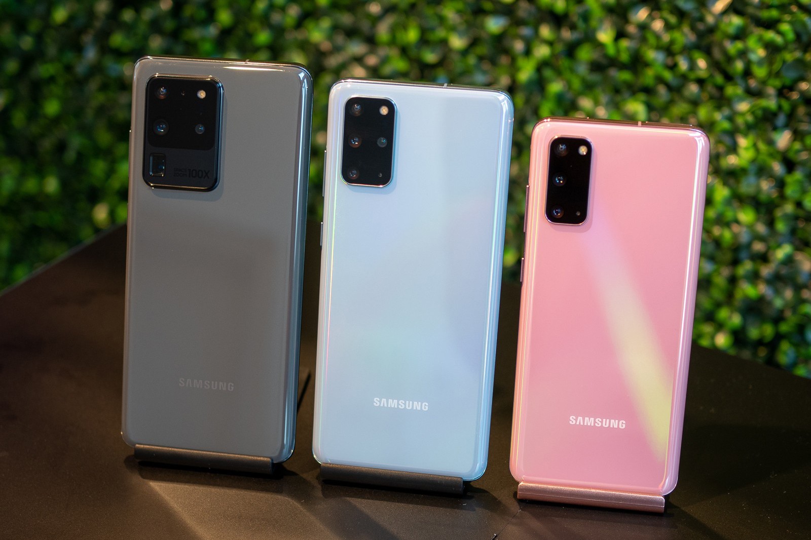 Tại sao bạn nên mua Samsung Galaxy S20 thay vì S20+ và S20 Ultra