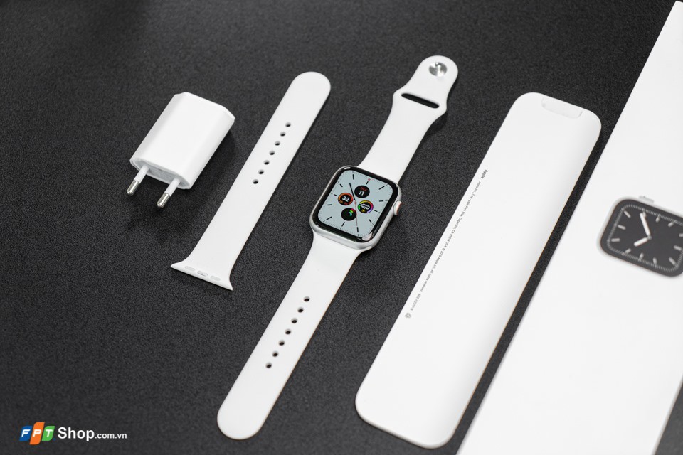 Apple Watch Series 5 đã ngừng bán, Apple Watch 6 ra mắt