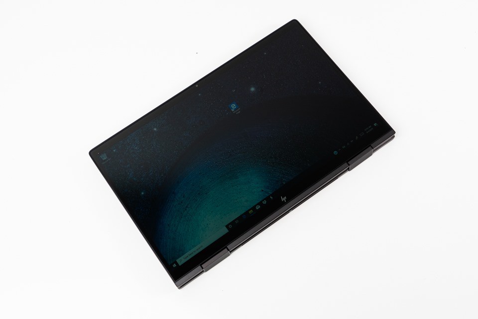 Trên tay laptop HP Envy x360 13 (2020)