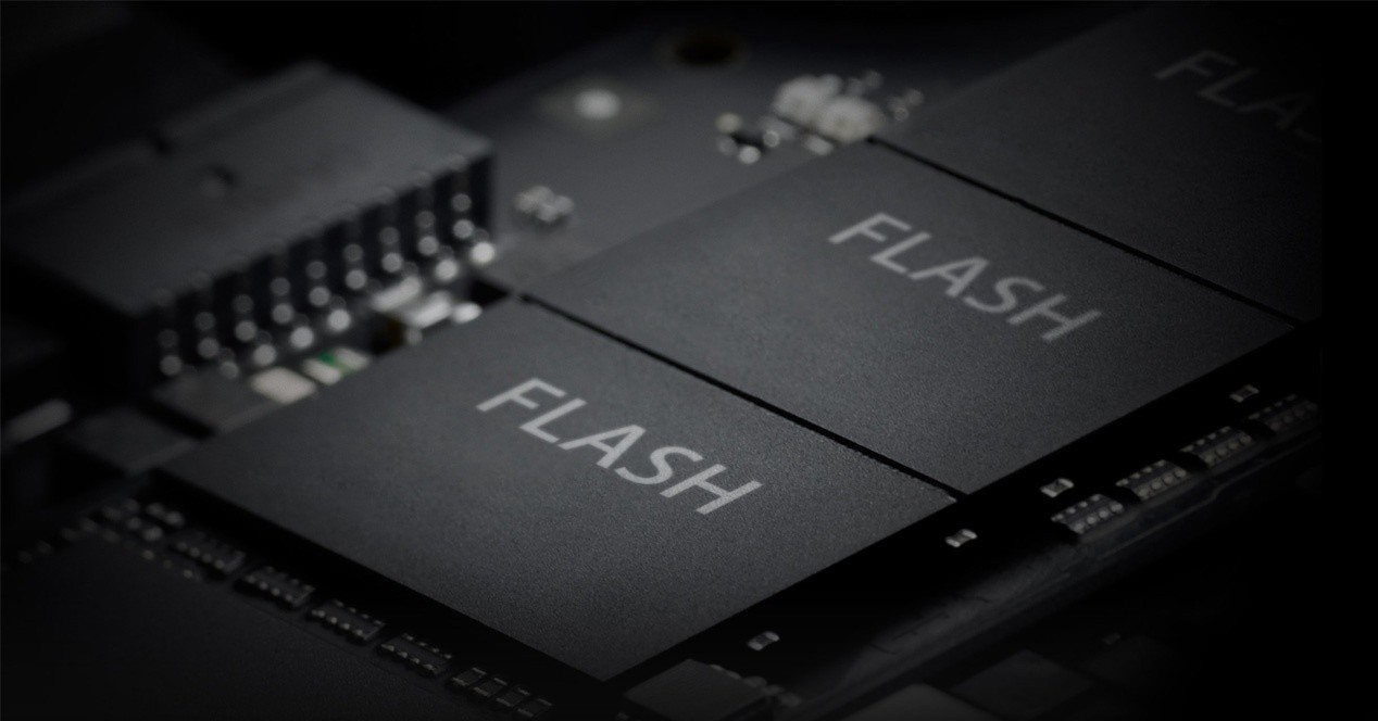 Phân tích Bộ nhớ flash là gì? Có những loại bộ nhớ flash nào?