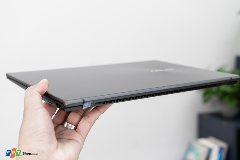 Đánh giá Asus ZenBook 14 UX425EA: Khi thiết kế tinh tế sánh vai cùng hiệu năng ấn tượng 1