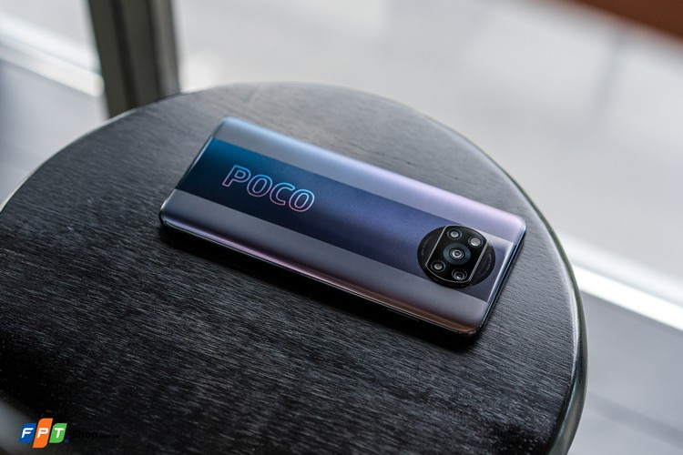 POCO X3 Pro mang trên mình phần cứng mạnh mẽ của smartphone cao cấp