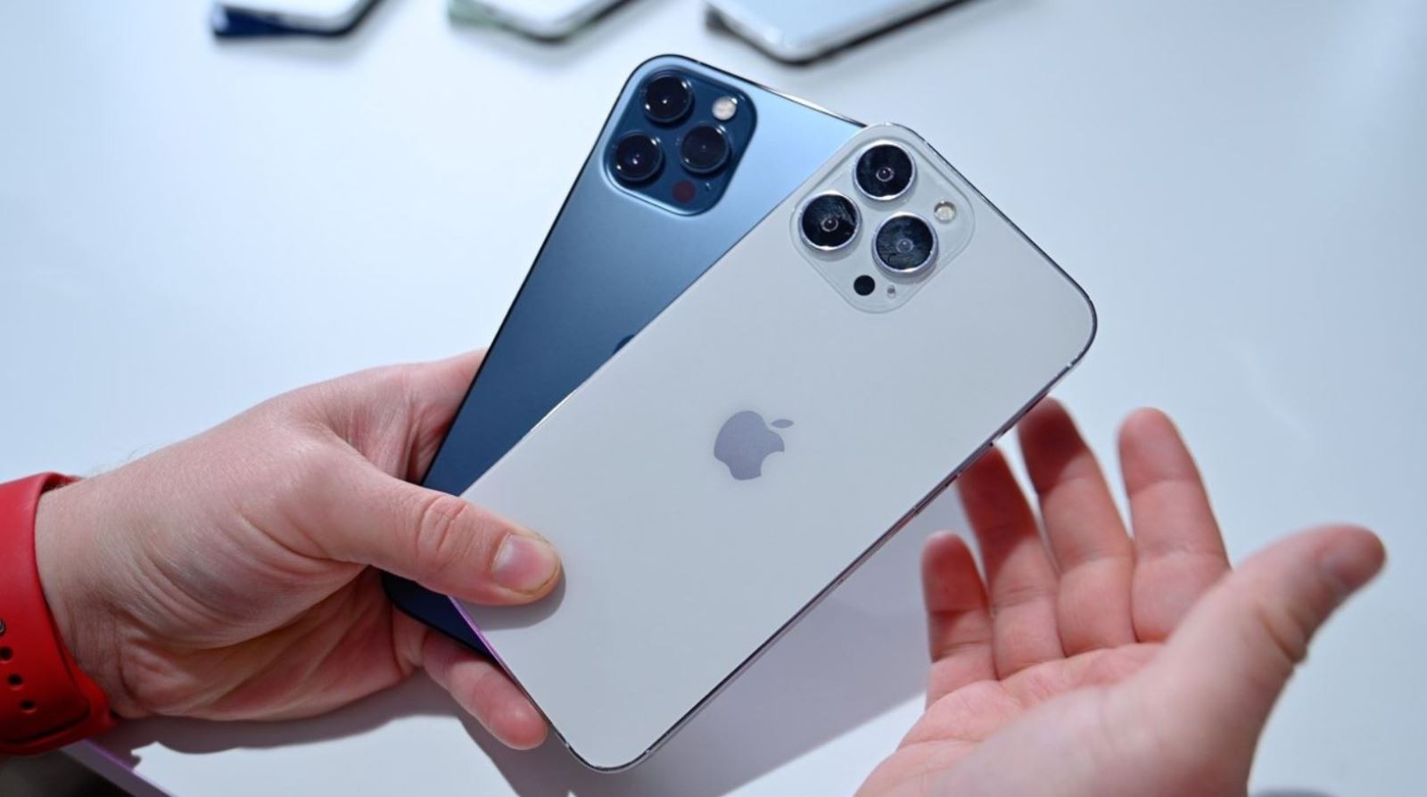 So sánh iPhone 13 Pro Max và iPhone 12 Pro Max: Siêu phẩm mới sẽ được nâng cấp gì?