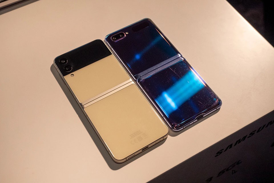 So sánh Galaxy Z Flip3 5G và Galaxy Z Flip 5G (ảnh 7)
