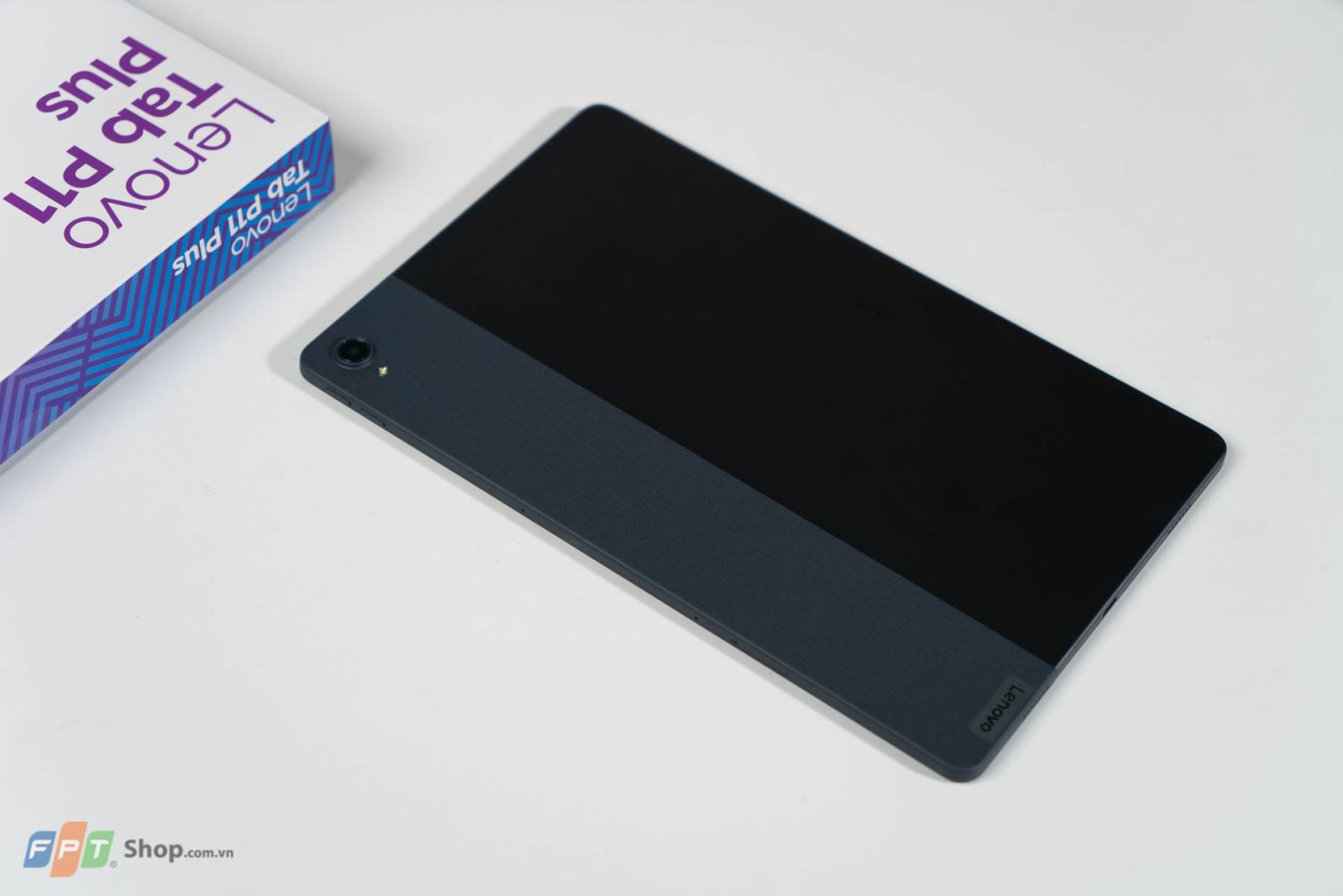 Trên tay Lenovo Tab P11 Plus: Thiết kế xuất sắc, thời lượng pin tốt và điểm nhấn màn hình 2K 3