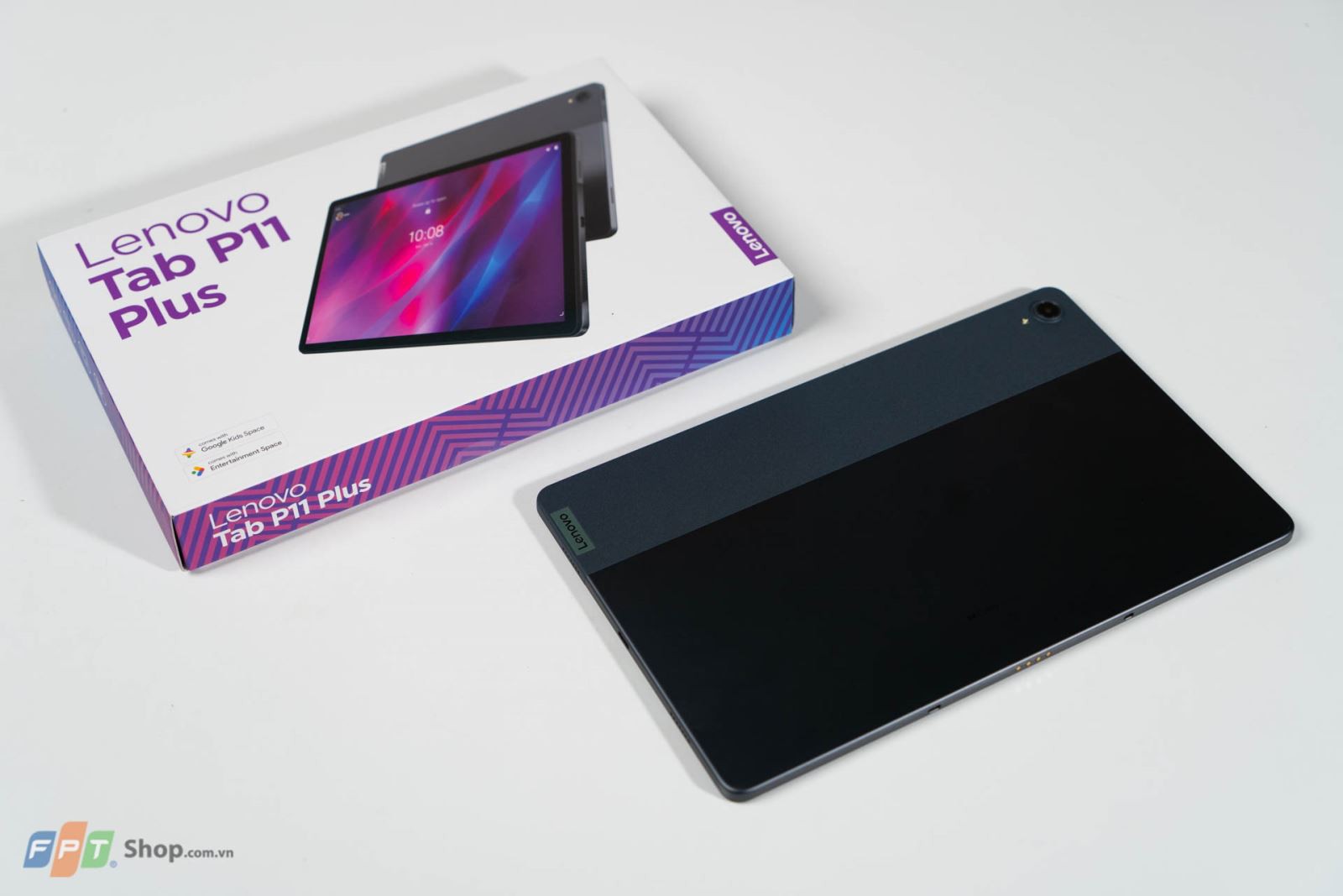 Trên tay Lenovo Tab P11 Plus: Thiết kế xuất sắc, thời lượng pin tốt và điểm nhấn màn hình 2K 38