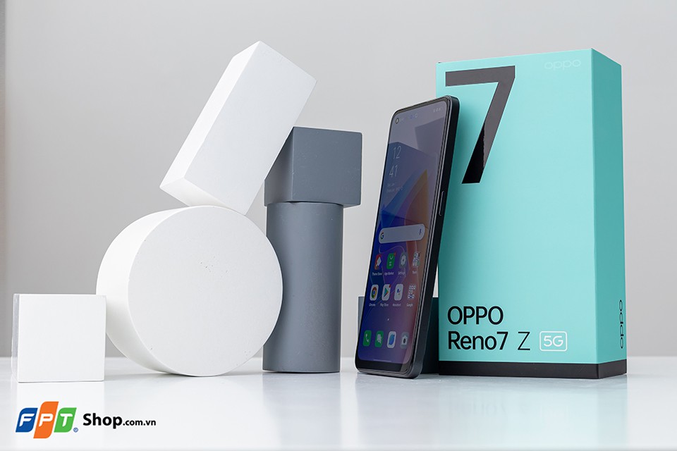 Trên tay OPPO Reno7 Z tại VN: Thiết kế thời thượng, đỉnh cao camera chân dung, giá 10.49 triệu đồng