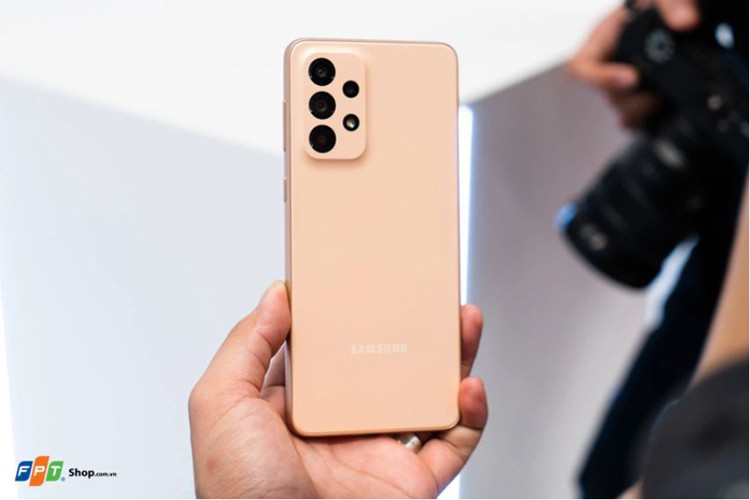 Samsung Galaxy A33 5G dẫn đầu danh sách smartphone tầm trung có camera tốt nhất 2022 1