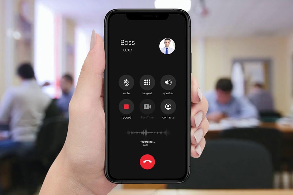 Easy Voice Recorder là phần mềm ghi âm cuộc gọi 2 chiều cho android dễ dùng