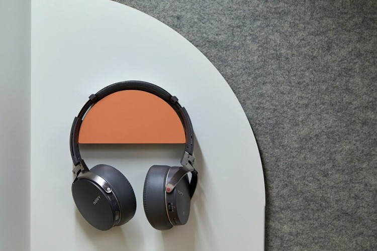  Vài lưu ý về cách sạc tai nghe Bluetooth để sử dụng bền bỉ hơn