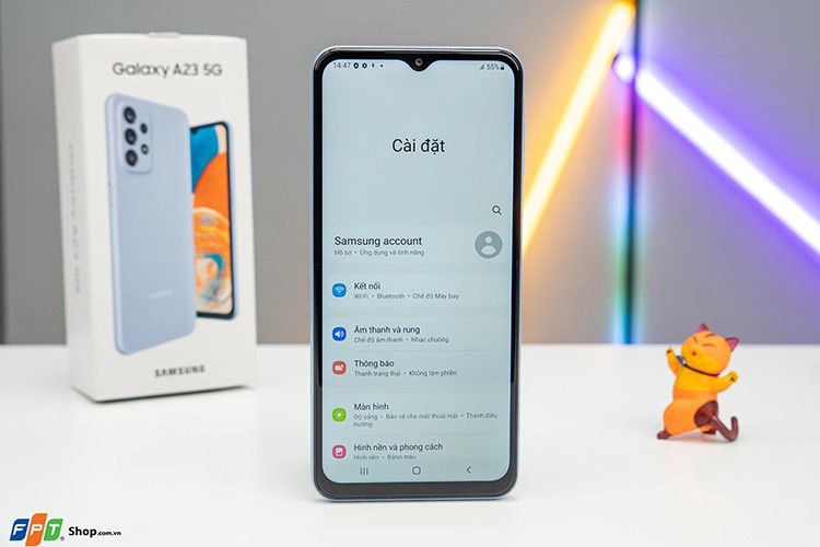Độc quyền chào đón Gen Z với chiếc điện thoại Samsung Đẳng cấp Galaxy A23 5G được trang bị Snapdragon 695 5G. Sở hữu chiếc điện thoại Samsung này giúp bạn dễ dàng lướt web, xem phim và chơi game mượt mà hơn bao giờ hết.