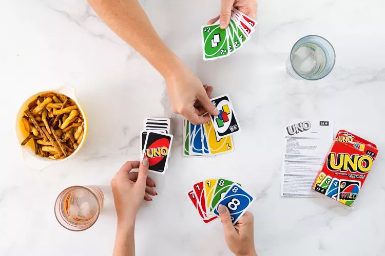 Bài Uno là gì? Hướng dẫn chơi Uno đơn giản và dễ hiểu – FPT Shop