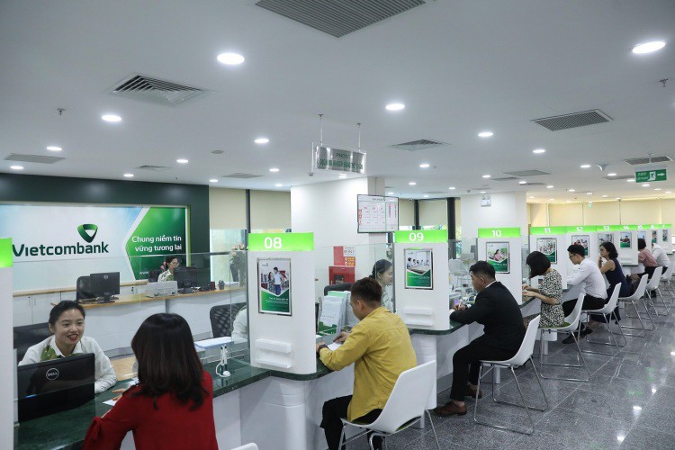 Tra cứu số tài khoản Vietcombank tại ATM
