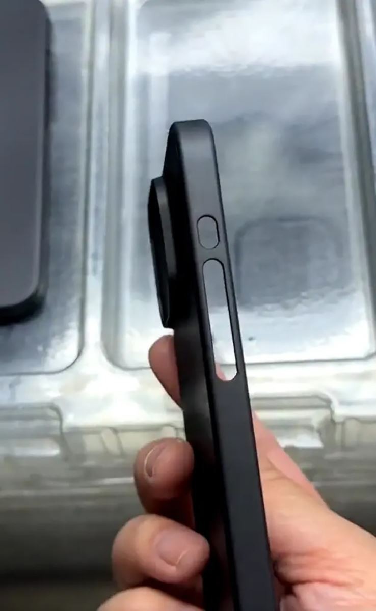 Ốp lưng iPhone 15 Pro Max (ảnh 1)