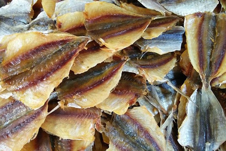 Mách bạn cách nướng cá chỉ vàng bằng nồi chiên không dầu (Hình 2)