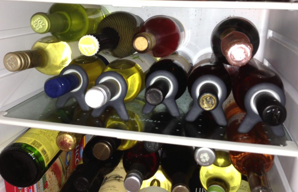 Cách đặt rượu vang trong tủ lạnh