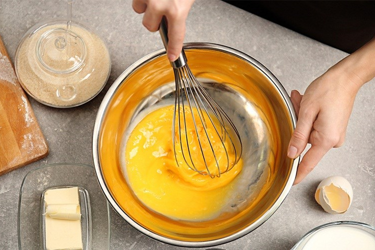Bật mí cách làm bánh trứng cuộn đơn giản, dễ làm với nguyên liệu quen thuộc trong căn bếp nhỏ - hình 7