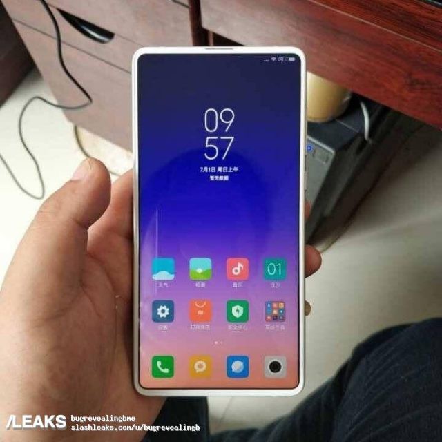 Xiaomi Mi Mix màu trắng 3 lộ ảnh mặt trước