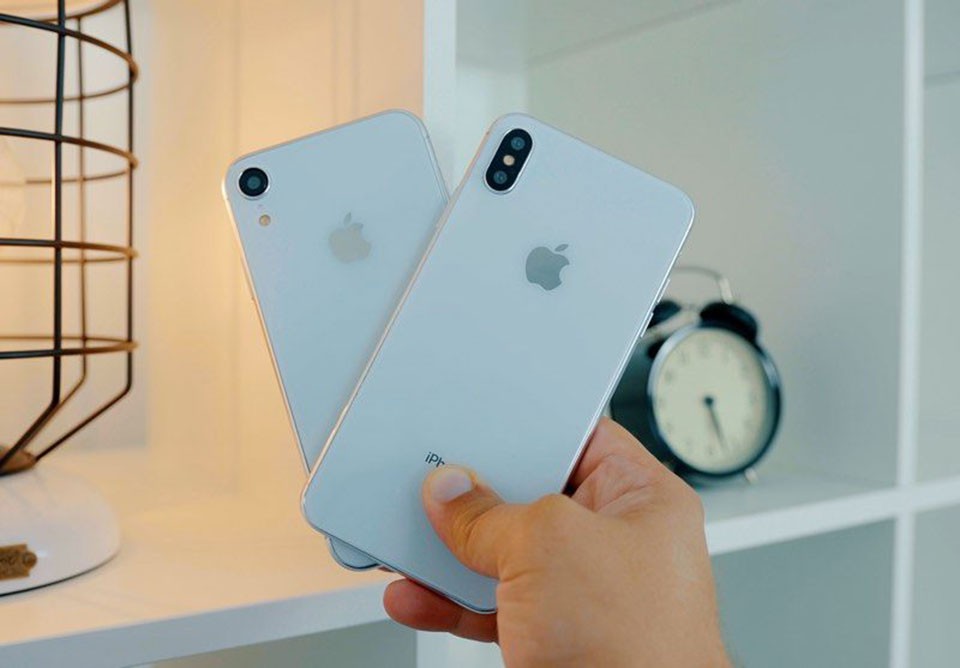 Các mẫu giả lập iPhone 6,1 inch và 6,5 inch
